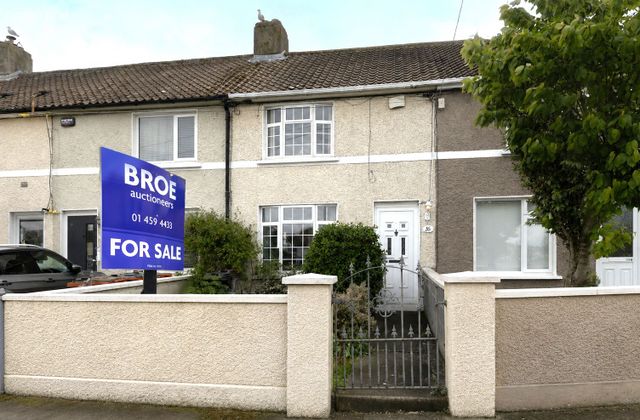 16 Durrow Road, Crumlin, Dublin 12 - Click to view photos