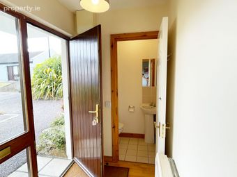 17 Carleton Village, Golf Links Road, Youghal, Co. Cork - Image 3