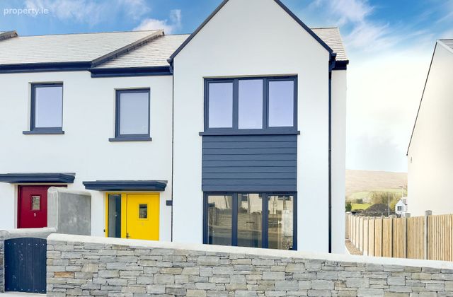 7 An Fulacht Fiadh, Bantry, Co. Cork - Click to view photos