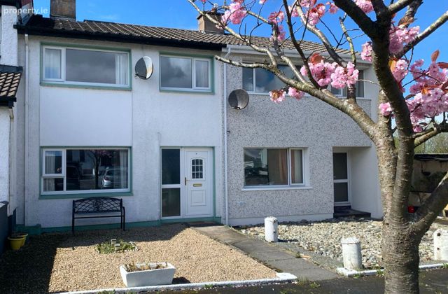 10 Saint Peter's Terrace, Dungloe, Dungloe, Co. Donegal - Click to view photos
