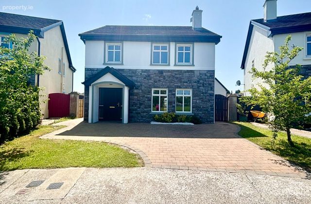 3 College Woods, Balla, Balla, Co. Mayo - Click to view photos