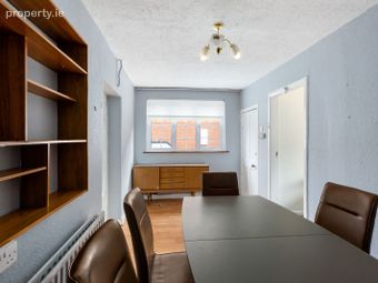 16 Ballinteer Gardens, Dublin 16, Ballinteer, Dublin 16 - Image 3