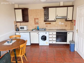 Apartment 8, Ruxton Court, Galway City Centre, Co. Galway - Image 4