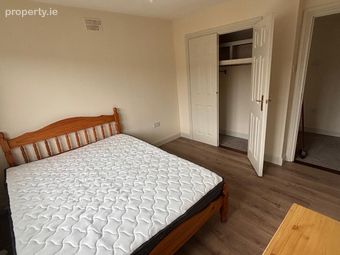 Sl&iacute; Na S&iacute;uire, Mitchel Street, Thurles, Co. Tipperary, Thurles, Co. Tipperary - Image 5
