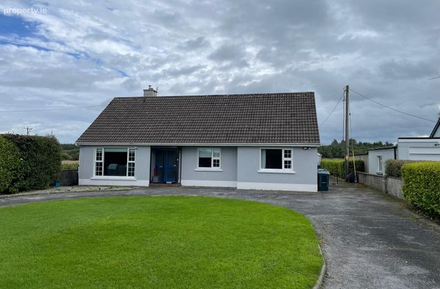 Dromcunnig, Abbeydorney, Ardfert, Co. Kerry - Click to view photos