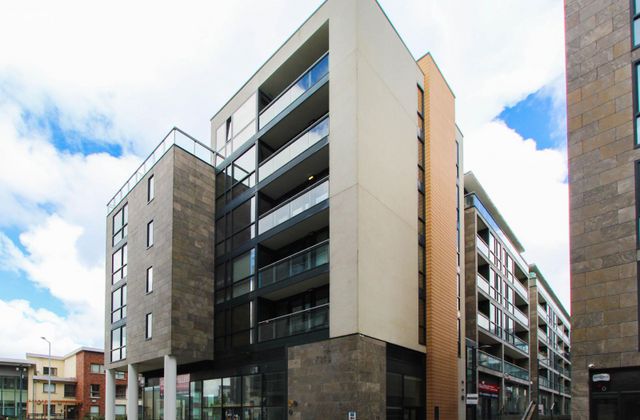 Apartment 5, Aengus Hall, Belgard Square, Tallaght, Dublin 24 - Click to view photos