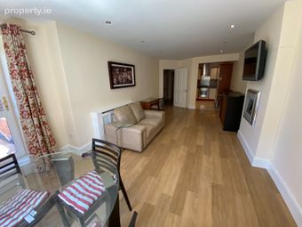 69 Ballintyre Meadows, Dublin 16, Ballinteer, Dublin 16 - Image 4