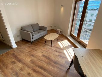 13 Semple House, Custom House Square, D01 Wk15, IFSC, Dublin 1 - Image 4
