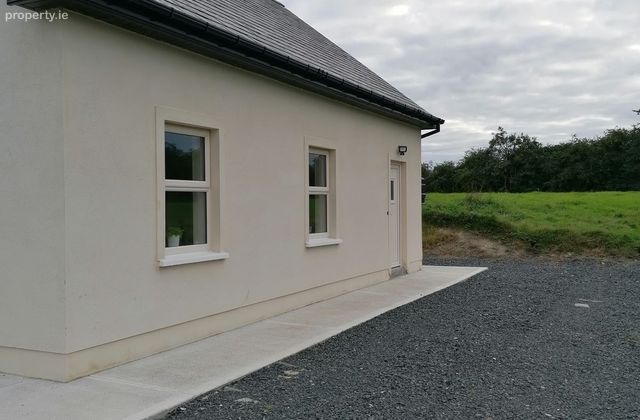 One Bed Apartment, Prosperous, Co. Kildare - Click to view photos