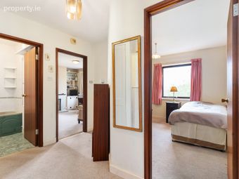 33 The Oaks, Stradbrook Hill, Blackrock, Co. Dublin, Blackrock, Co. Dublin - Image 2
