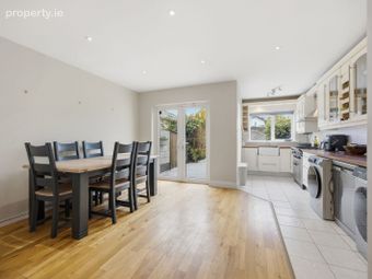 6 Beach View, Sutton, Dublin 13 - Image 4