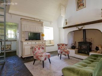 Darby's Cottage, Baile Eamon, Spiddal, Co. Galway, Spiddal, Co. Galway - Image 4