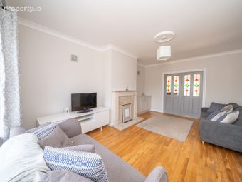 14 Landsdowne Valley Park, Drimnagh, Dublin 12 - Image 3