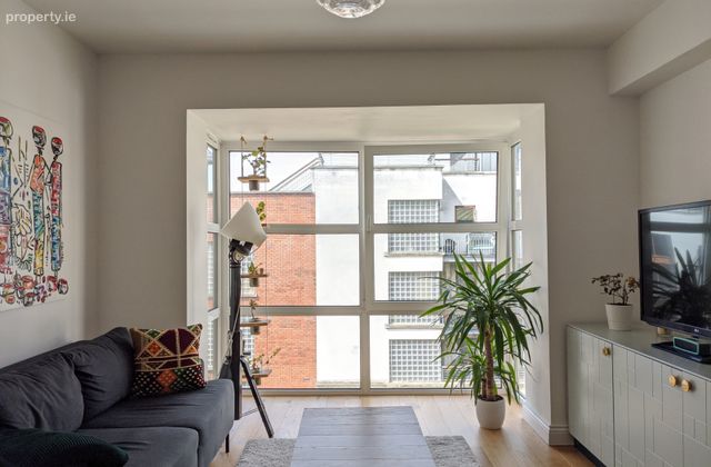 The Joyce, Gresham House, Cathal Brugha st., Dublin 1 - Click to view photos