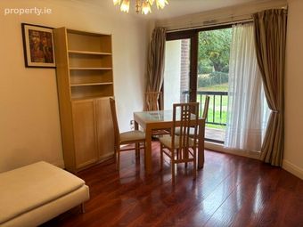 Apartment Burleigh Court, Ballsbridge, Dublin 4 - Image 3