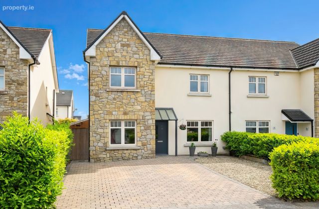 17 Ashe Grove, Knocksedan Demesne, Swords, Co Dublin, Swords, Co. Dublin - Click to view photos