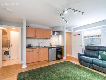 Garden Apartment, 85 George's Street Upper, Dun Laoghaire, Co. Dublin - Image 4
