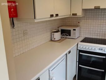Apartment 4, Cashel Court, Pollnarooma, Co. Galway - Image 2