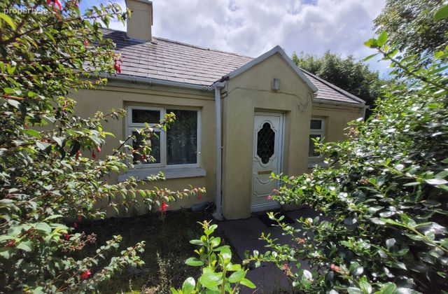 Feighmean East, Valentia Island, Chapletown, Co. Kerry - Click to view photos