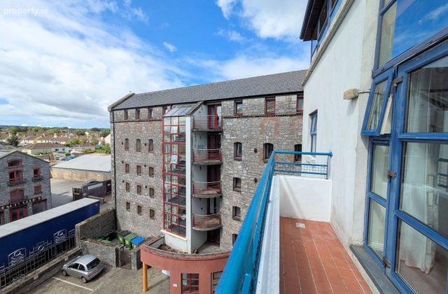 Apartment 50, Mill House, Cornmarket Street, Ennis, Co. Clare - Click to view photos