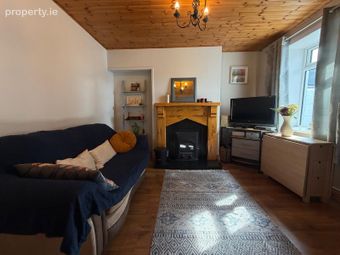 29 Emer Terrace, Castletown Road, Dundalk, Co. Louth - Image 3