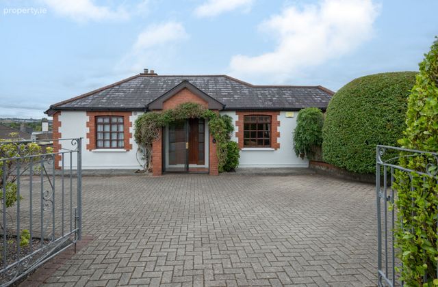 11 Ashgrove Park, Bishopstown, Bishopstown, Co. Cork - Click to view photos