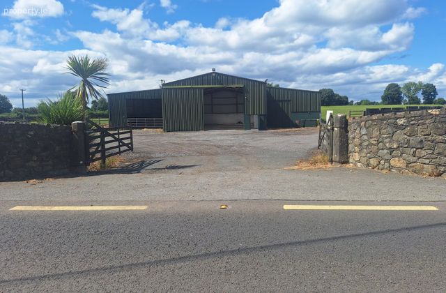 Staholmog, Carlanstown, Co. Meath - Click to view photos