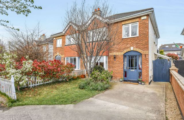 13 Haydens Park Way, Lucan, Lucan, Co. Dublin - Click to view photos