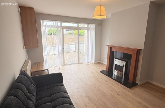 2 Bed Aptartment, Thornleigh Row, Thornleigh, Swords, Co. Dublin - Click to view photos