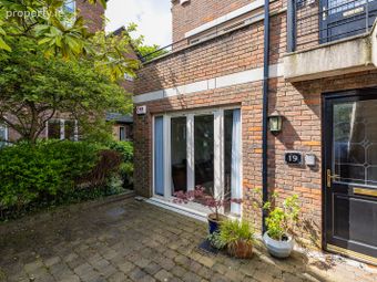 Apt. 19 Woodview, Mount Merrion Avenue, Blackrock, Co. Dublin - Image 3