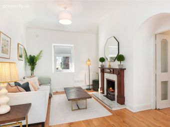 The Gate Lodge, Glencairn, Murphystown Road, Dublin, Leopardstown, Dublin 18 - Image 3
