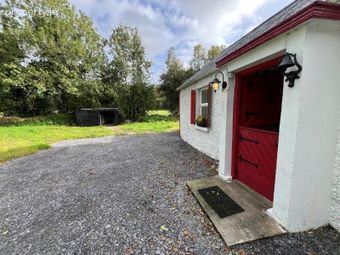 Faerie Nuff Cottage, Caddagh, Dromahair, Co. Leitrim - Image 2