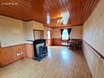 1 Roshine Lodge, Burtonport, Arranmore, Co. Donegal - Image 5