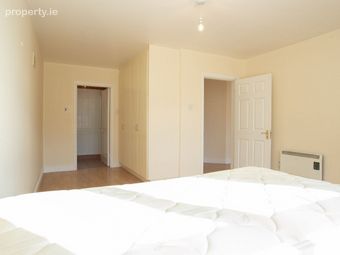 3 Walnut Court, Market Square, Kilbeggan, Co. Westmeath - Image 5
