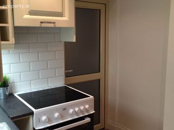 10 Leopardstown Avenue, Stillorgan, Co. Dublin - Image 2