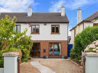 8 Avondale Lawn, Blackrock, Blackrock, Co. Dublin