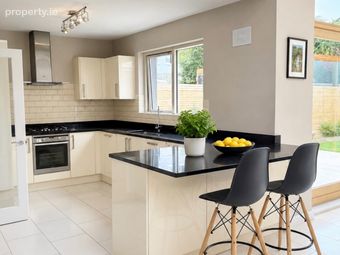 19 Sweetbriar Lane, Goatstown,dublin 14, Goatstown, Dublin 14 - Image 4
