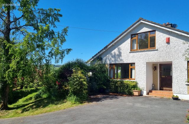 'rockwood', Lisheen Road, Manor Kilbride, Blessington, Oldcourt, Co. Wicklow - Click to view photos