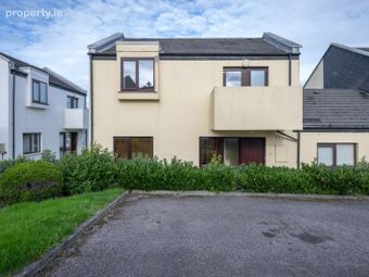 11 Carleton Village, Golf Links Road, Youghal, Co. Cork - Image 2