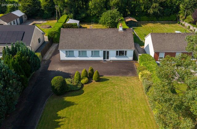 Kiltillane, Templemore, Co. Tipperary - Click to view photos