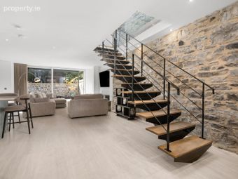 The Mews, 3 Leeson Close, Dublin 2 - Image 4
