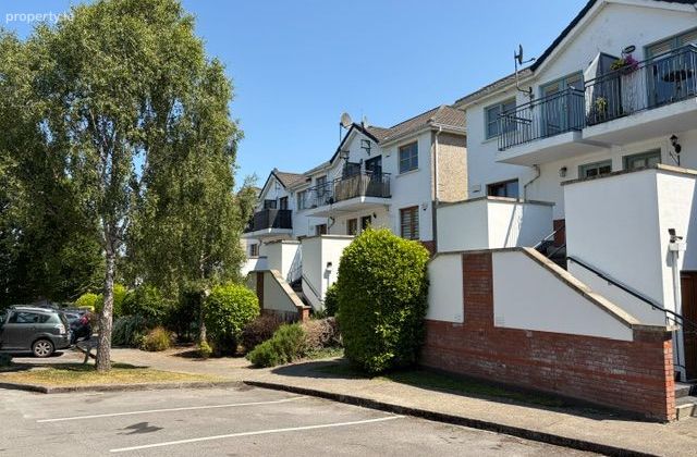 Belfry Grove, Citywest, Citywest, Co. Dublin - Click to view photos