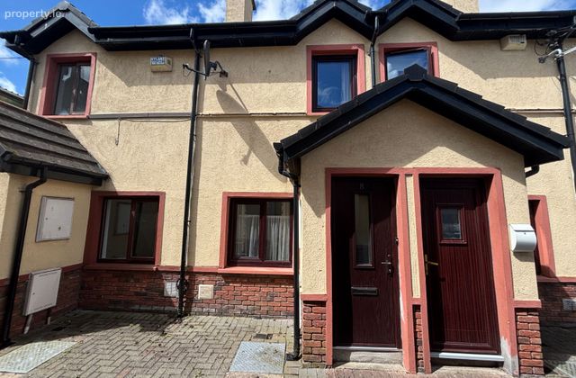 8 Washington Court, Anne Street, Cork City Centre, Co. Cork - Click to view photos