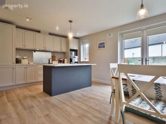 10 The Crescent, Ruxton Oaks, Navan, Co. Meath - Image 3