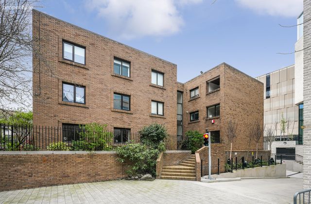 12 Ardilaun Court, Cuffe Lane, Dublin 2, Dublin 2 - Click to view photos
