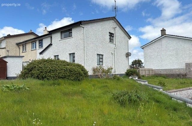 6 Riverdale Court, Castlebar, Castlebar, Co. Mayo - Click to view photos