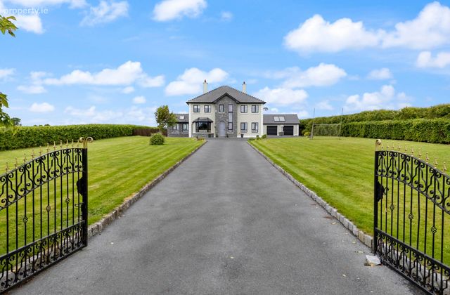 Dangan, Barnadearg, Tuam, Co. Galway, Abbeyknockmoy, Co. Galway - Click to view photos