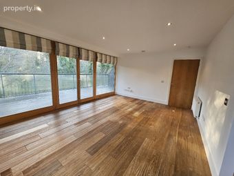 Short Term Let Up To 6 Months Only - The Croft, Parc Na Silla Avenue, Loughlinstown, Co. Dublin - Image 3