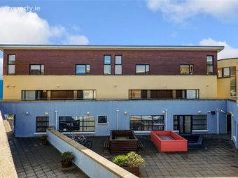 Apartment 17, Crescent Court, Claddagh, Co. Galway - Image 4