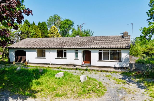 Rushveala, Oughterard, Co. Galway, Oughterard, Co. Galway - Click to view photos